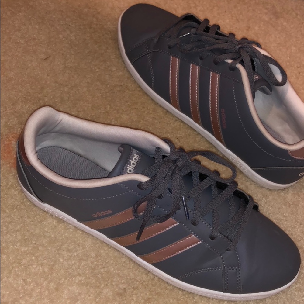Adidas superstar women’s 10